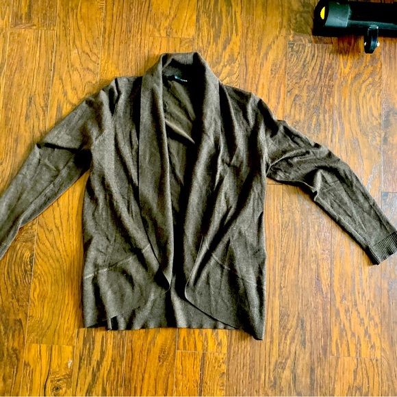 89th & Madison Open Style Knit Sweater Size L - Picture 1 of 4